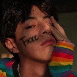 与朋友高级会所操富婆
